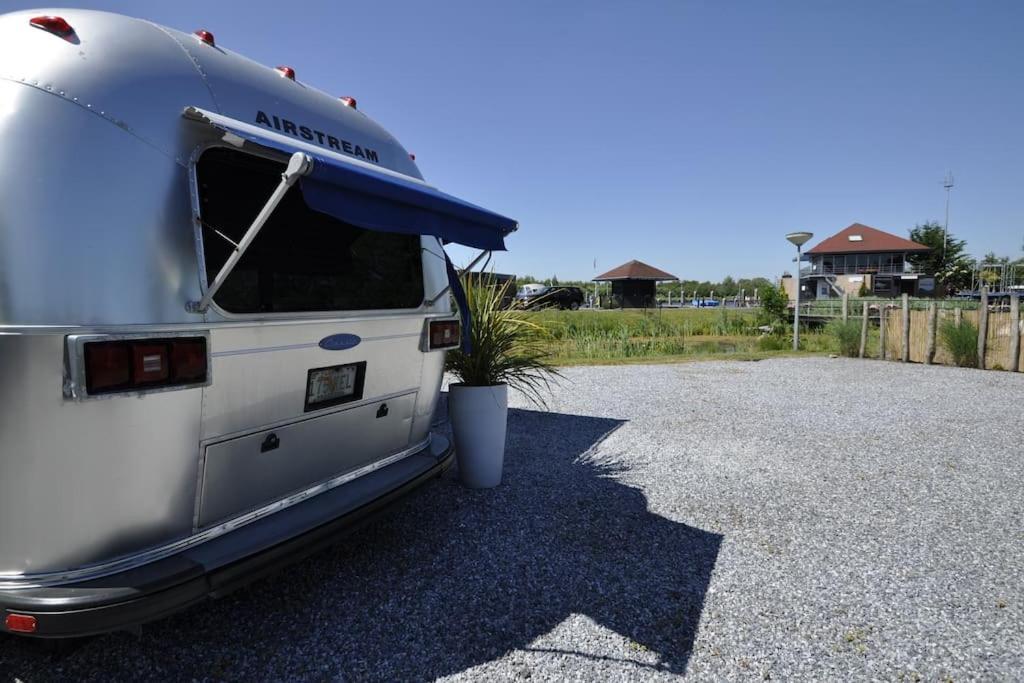 Airstream Retro Usa Caravan Apartamento Earnewâld Exterior foto