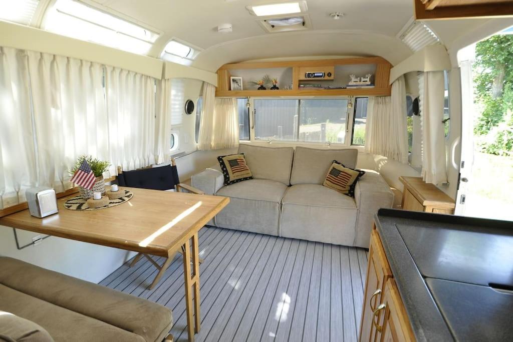 Airstream Retro Usa Caravan Apartamento Earnewâld Exterior foto